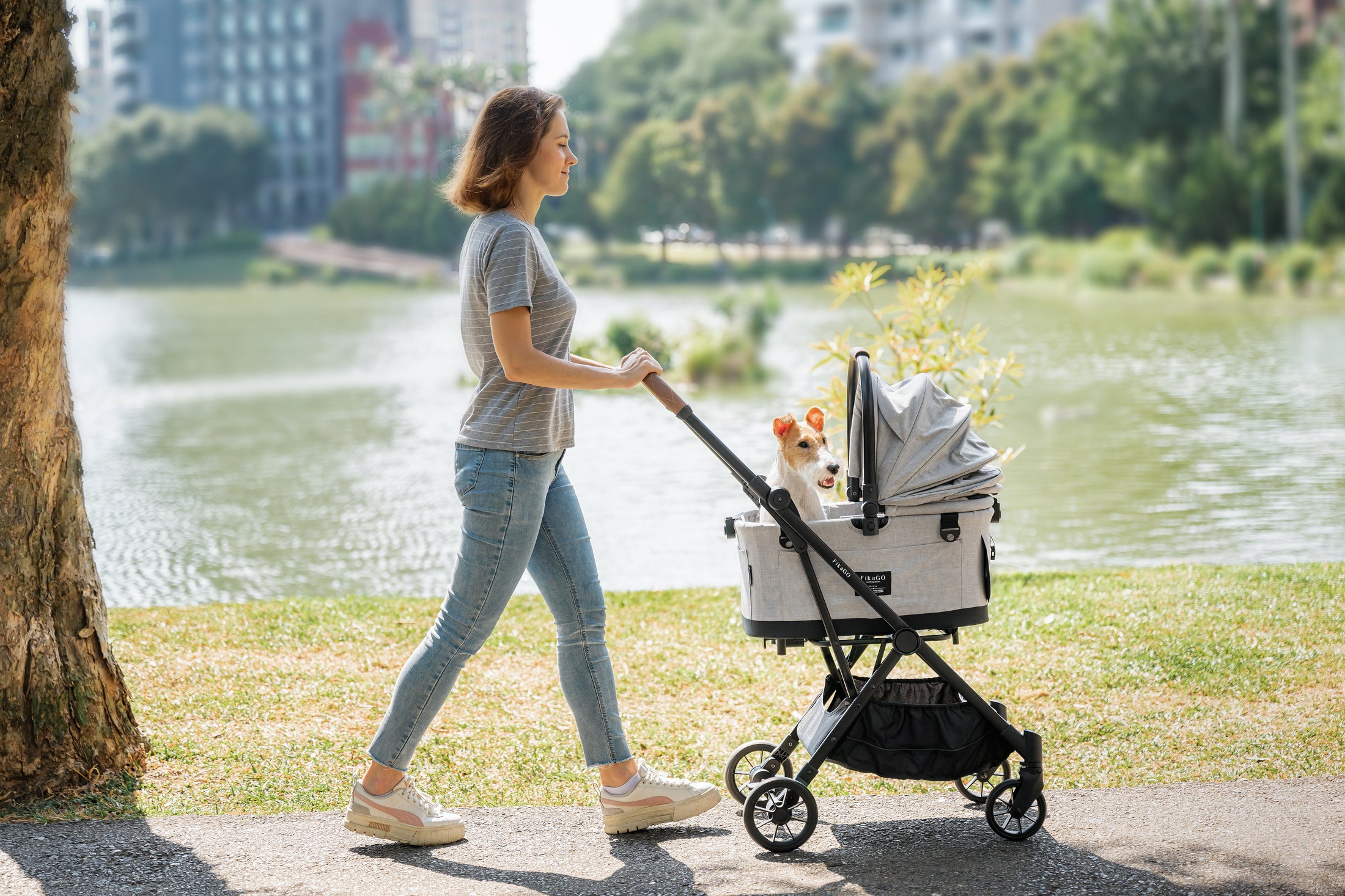 FLYTTA PLUS | Detachable Pet Stroller - Nordic Garden